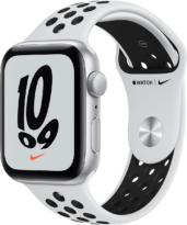 Apple Watch SE Nike 44мм серебристые, ремешок «чистая платина/чёрный»